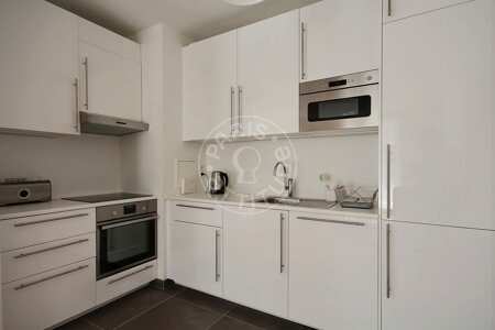 Kitchen Furnished apartment - 53m²  - 1 bedroom - Batignolles - Paris