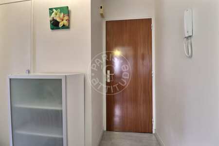 Entrance Furnished studio - 32m²  - Asnières-sur-Seine
