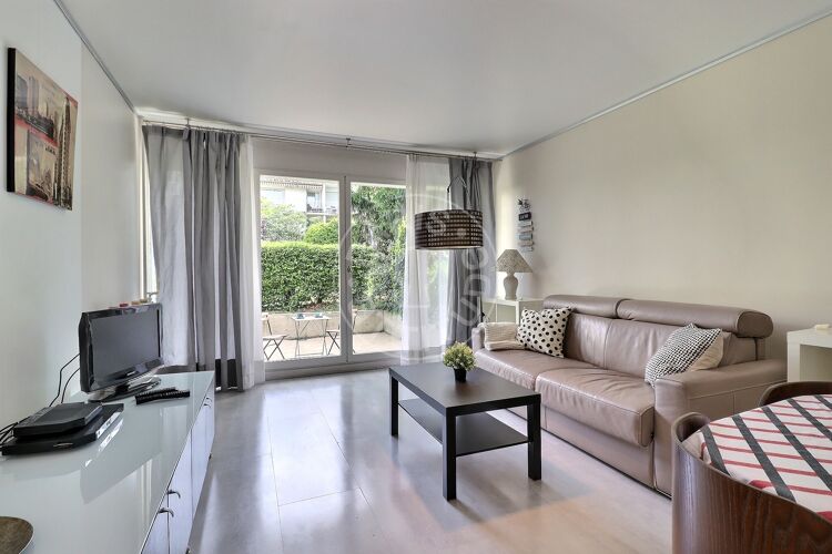 Salon - Studio meublé - Asnières-sur-Seine 92600 - 13210