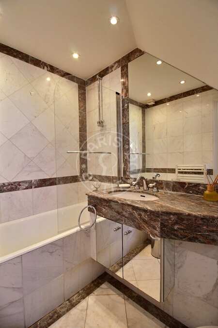Bathroom Furnished studio - 23m²  - Montparnasse - Paris