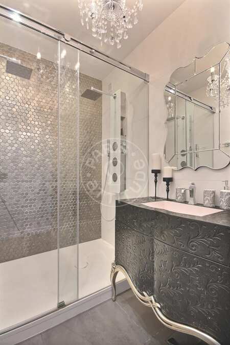 Badezimmer Möblierte wohnung - 80m²  - 2 Zimmer - Mirabeau - Paris