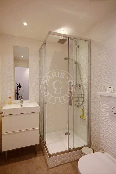 Badezimmer Möblierte studio - 23m²  - Commerce - Paris