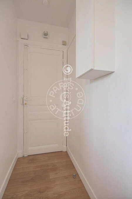 Entrada Quitinete mobilado - 22m²  - Tour Eiffel - Paris