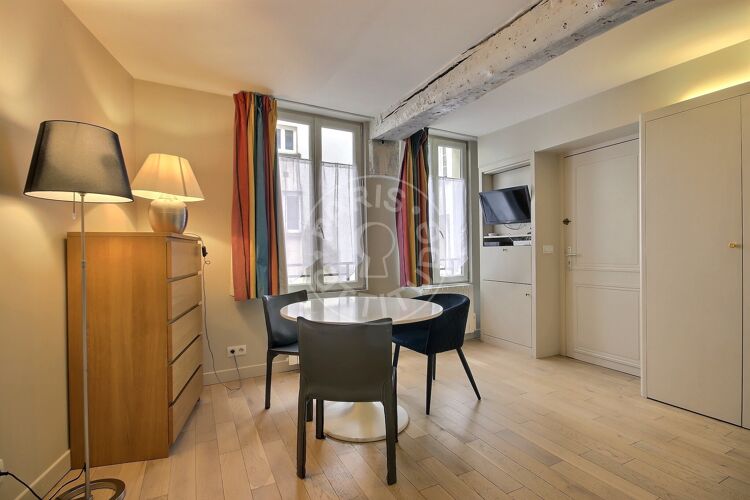 Salon - Studio meublé - Paris 75004 - 13257