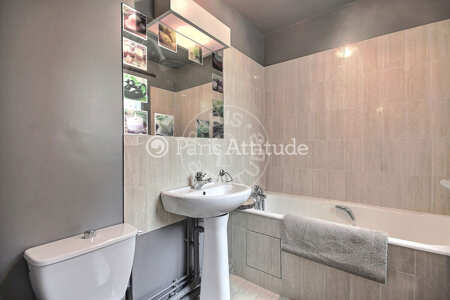 Salle de bain Studio meublé - 20m² - Boulogne-Billancourt