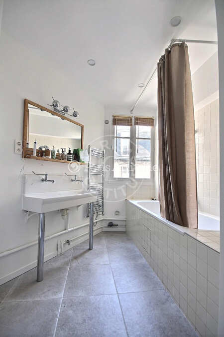 Casa de banho Apartamento mobilado - 63m²  - 1 quarto - Jules Joffrin - Mairie du 18ème - Paris