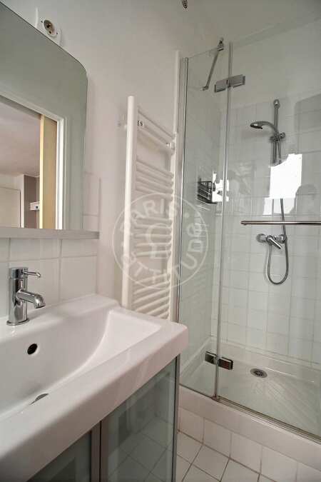 Bathroom Furnished studio - 26m²  - Oberkampf - Paris