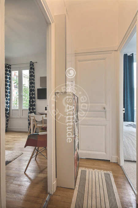 Entrada Apartamento mobilado - 26m²  - 1 quarto - Montmartre / Place des Abbesses - Paris