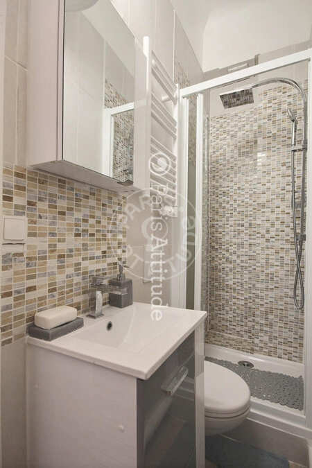 Casa de banho Apartamento mobilado - 26m²  - 1 quarto - Montmartre / Place des Abbesses - Paris