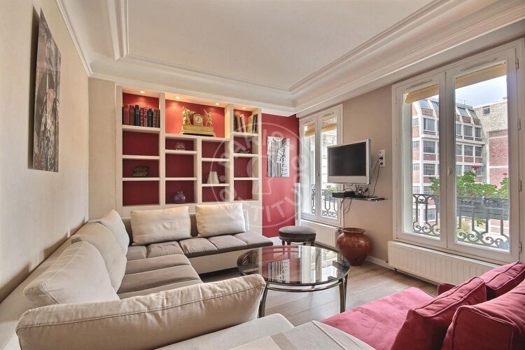 Living room - Furnished 2 bedrooms - Paris 75018 - 13294