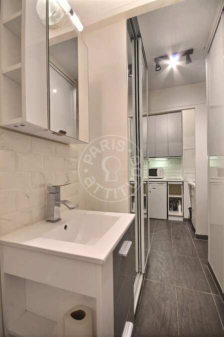 Casa de banho Quitinete mobilado - 20m²  - Rue de la Pompe - Paris