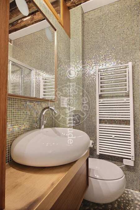 Bathroom Furnished studio - 17m² - Châtelet - Paris