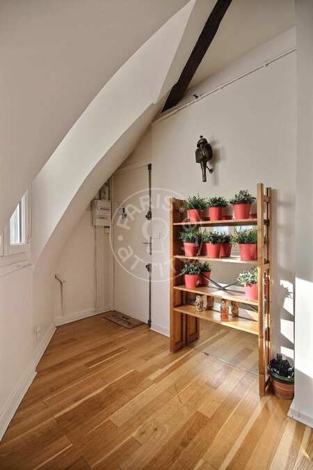 Eingangsbereich Möblierte wohnung - 45m²  - 1 Zimmer - Triangle d'Or - Paris