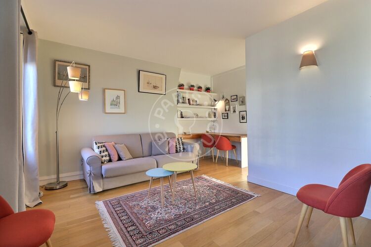 Living room - Furnished 1 bedroom - Paris 75009 - 13405