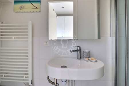 Bathroom Furnished apartment - 40m²  - 1 bedroom - Poissonnière - Paris