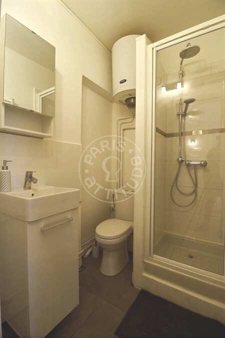 Badezimmer Möblierte studio - 23m²  - Poissonnière - Paris