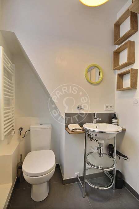 Bathroom Furnished duplex - 35m²  - 1 bedroom - Montorgueil - Paris