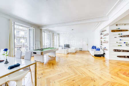 Salon Appartement meublé - 150m²  - 3 chambres - Pyramides / Palais Royal - Paris