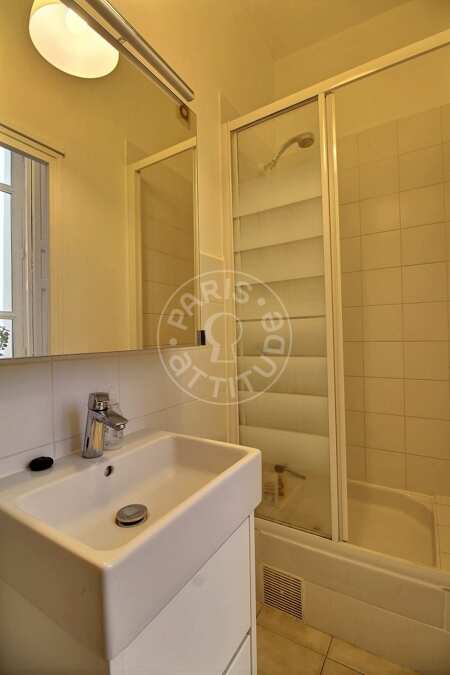 Badezimmer Möblierte studio - 35m²  - Arts et Métiers - Paris