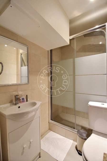 Bathroom Furnished studio - 29m²  - Latin / Saint-Michel - Paris