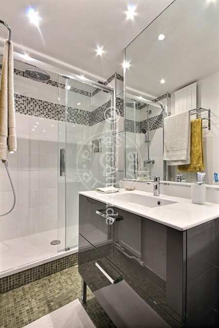 Casa de banho Apartamento mobilado - 55m² - 1 quarto - Hôtel de Ville - Paris