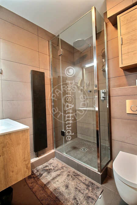 Salle de bain Studio meublé - 40m²  - Place Monge - Paris