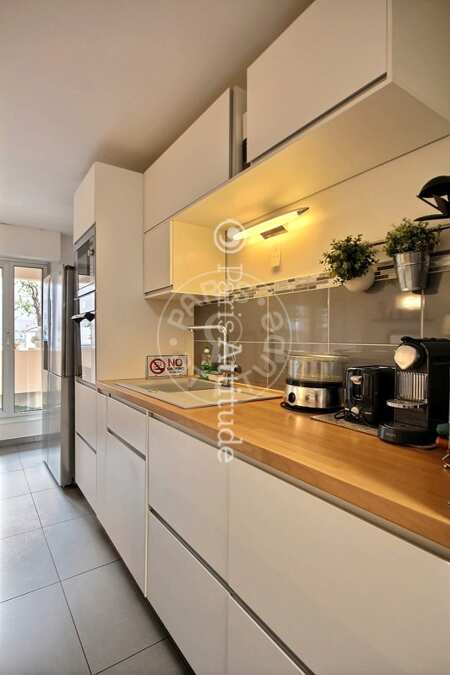 Cuisine Appartement meublé - 90m²  - 3 chambres - Crimée - Paris
