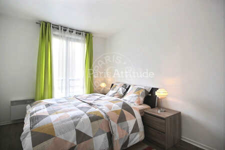 Bedroom Furnished apartment - 58m²  - 2 bedrooms - Asnières-sur-Seine