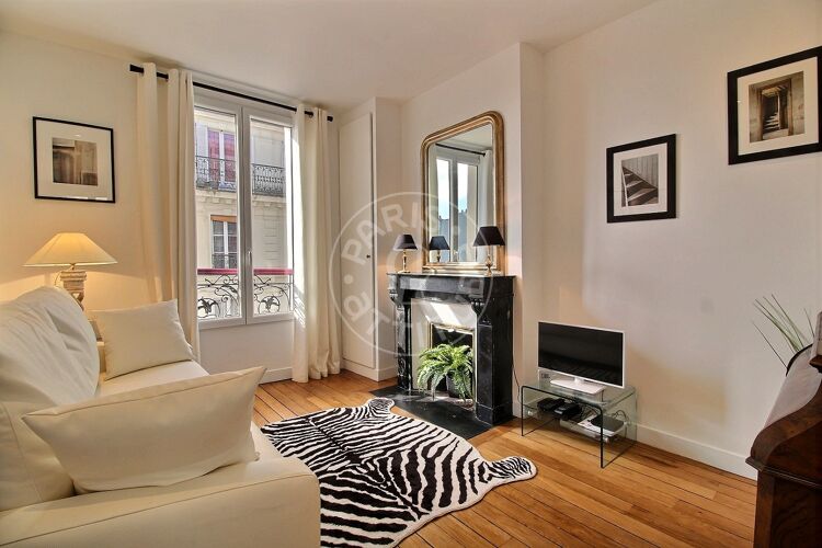 Salon - Studio meublé - Paris 75018 - 13502