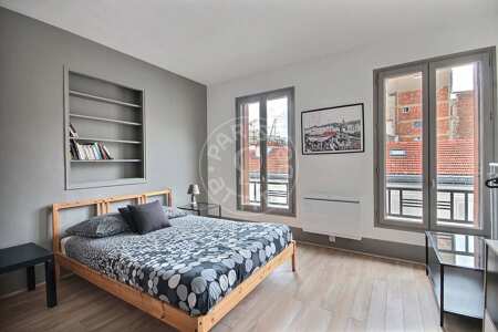 Bedroom Furnished duplex - 54m²  - 3 bedrooms - Commerce - Paris