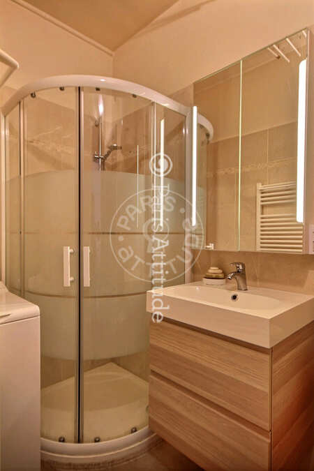 Bathroom Furnished apartment - 38m²  - 1 bedroom - Plaisance / Pernety - Paris