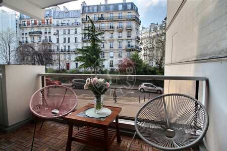 Balcon Appartement meublé - 64m²  - 2 chambres - Place Monge - Paris