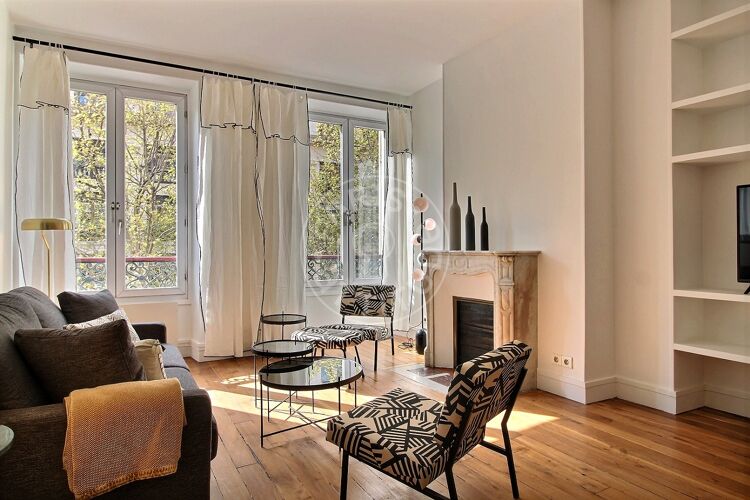 Salotto - 1 locale arredato - Parigi 75008 - 13569