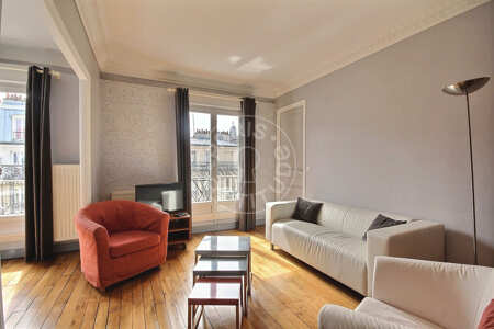 Salon Appartement meublé - 51m²  - 1 chambre - Jules Joffrin - Mairie du 18ème - Paris