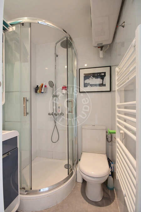 Bathroom Furnished studio - 18m²  - Gambetta - Paris