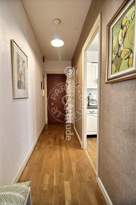 Entrance Furnished apartment - 55m²  - 1 bedroom - Place Monge - Paris