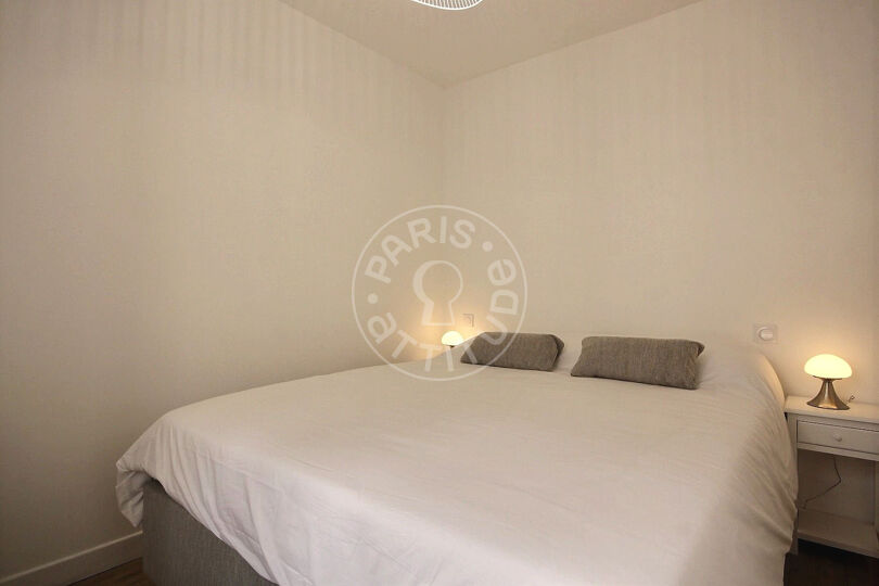 1 locale arredato - Parigi 75011 - 13582