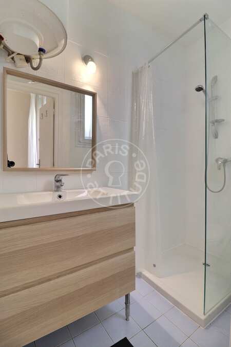 Baño Piso amueblado - 33m²  - 1 dormitorio - Gambetta - París