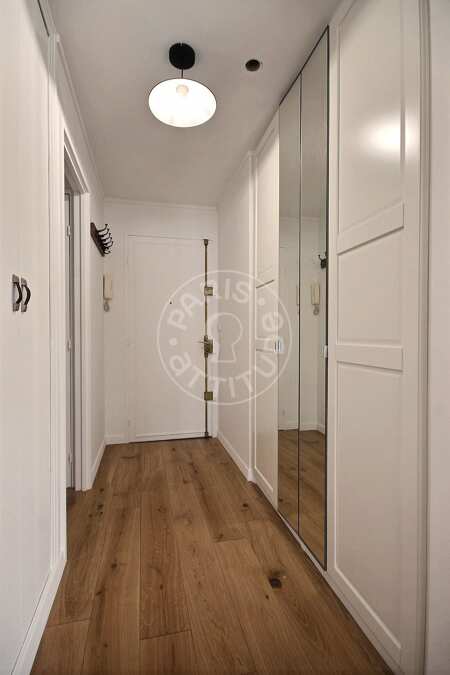 Entrée Appartement meublé - 47m²  - 1 chambre - Gambetta - Paris