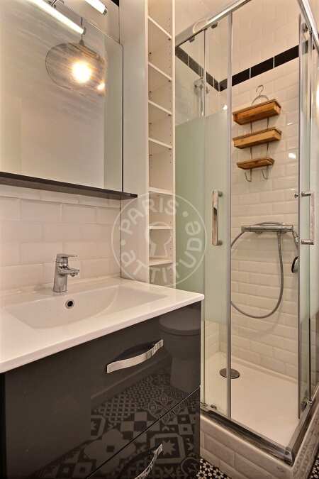 Casa de banho Apartamento mobilado - 38m²  - 1 quarto - Gambetta - Paris