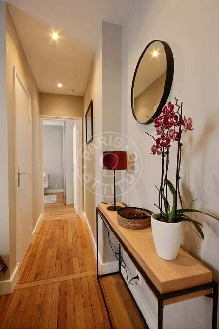 Entrance Furnished apartment - 42m²  - 1 bedroom - Auteuil - Paris