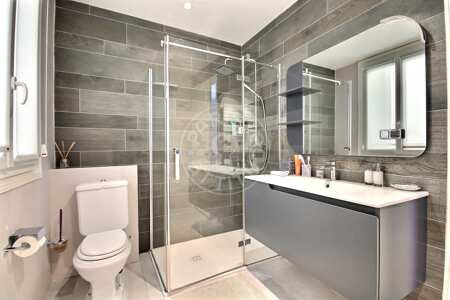 Bathroom Furnished apartment - 112m²  - 2 bedrooms - Arc de Triomphe - Paris