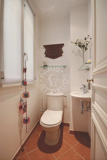 Toilet Furnished apartment - 112m²  - 2 bedrooms - Arc de Triomphe - Paris