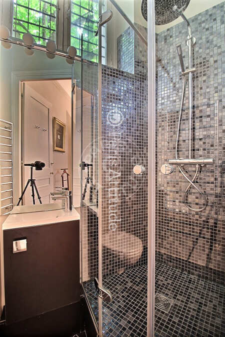Bathroom Furnished apartment - 140m² - 3 bedrooms - Port Royal / Raspail - Paris