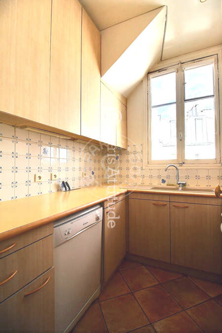 Cuisine Duplex meublé - 59m²  - 1 chambre - Champs-Elysées - Paris