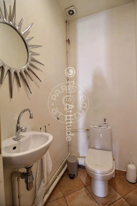 Toilettes Duplex meublé - 59m²  - 1 chambre - Champs-Elysées - Paris