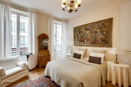 Chambre Appartement meublé - 135m²  - 2 chambres - Champs-Elysées - Paris