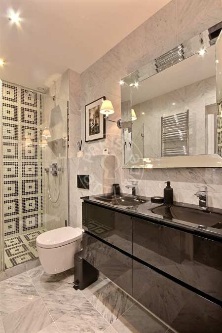 Casa de banho Apartamento mobilado - 60m²  - 2 quartos - Saint Placide - Paris