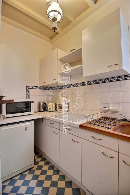 Kitchen Furnished apartment - 45m² - 1 bedroom - Ile Saint-Louis - Paris