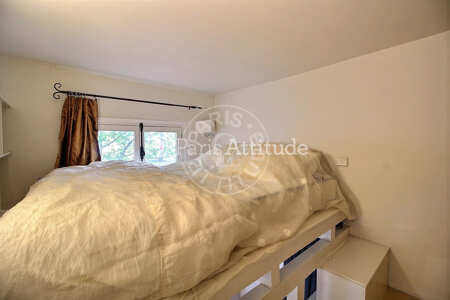 Bedroom Furnished apartment - 45m² - 1 bedroom - Ile Saint-Louis - Paris